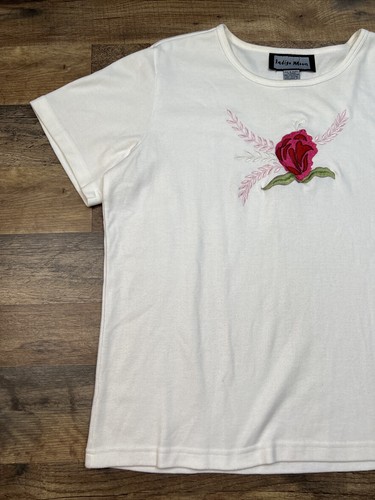 T-shirt donna Indigo Moon taglia grande bianca ricamata rosa manica corta - Foto 4 di 14