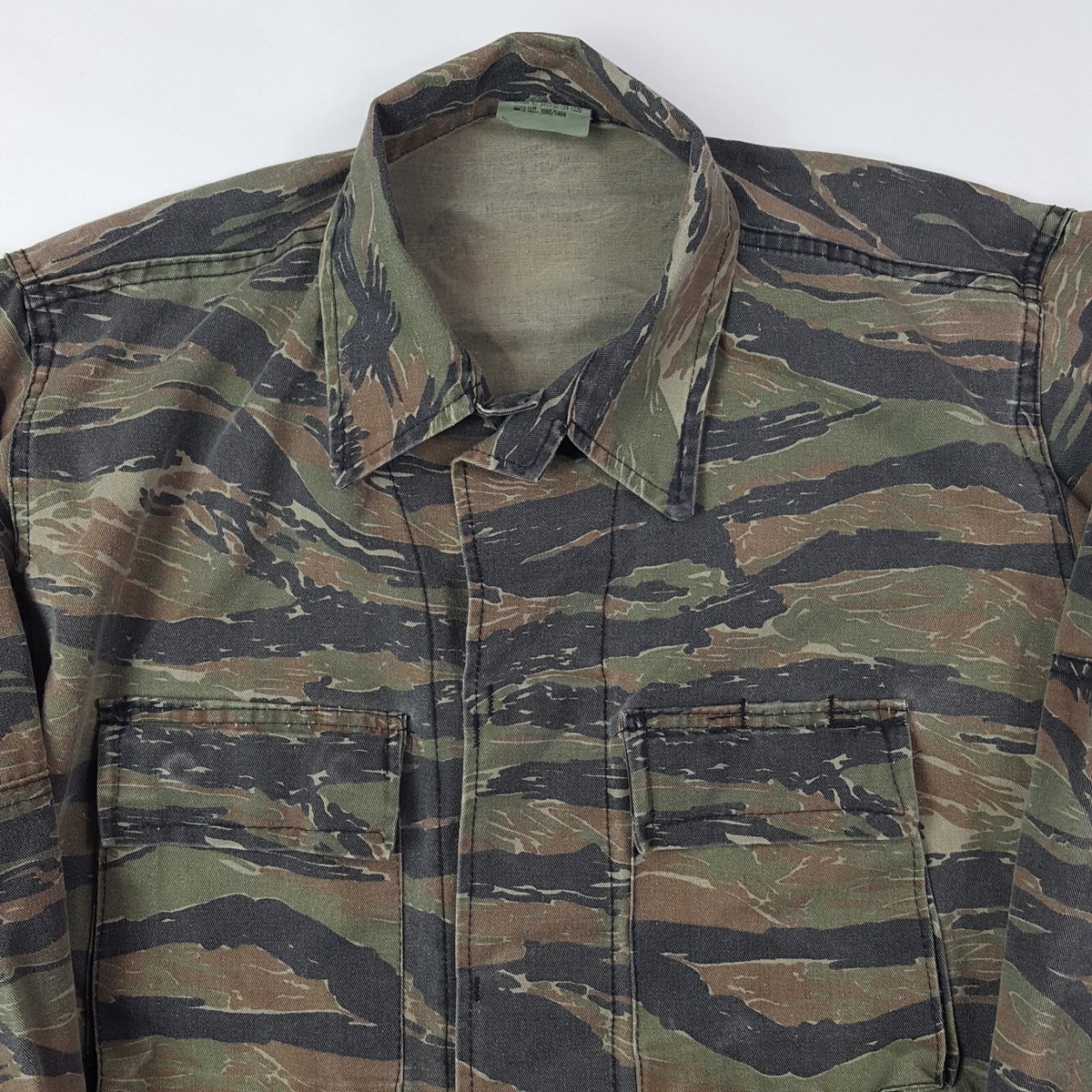 VTG Tigerstripe Camo Mens Size M/L Army Military Button