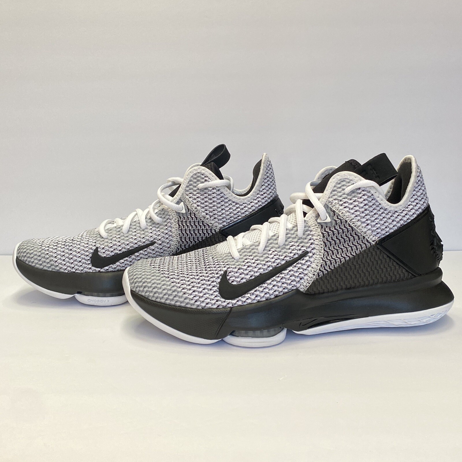 lebron james shoes witness 4