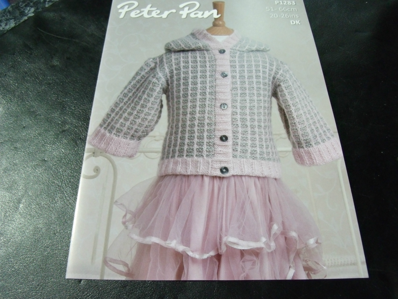 Peter Pan Double Knit Pattern P1283 51 - 66 cm Hooded Jacket