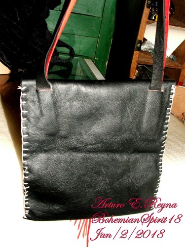 ARTURO E.REYNA TRIBAL EAGLE BLACK LEATHER HANDCRAFTED MEDICINE SHOULDER E BAG - Picture 3 of 9
