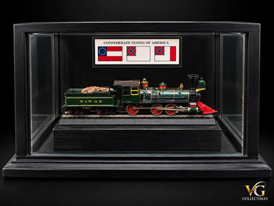 Vintage HO W&W RR Wilmington Weldon 2-6-0 Steam Locomotive Display Case