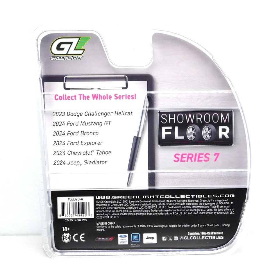 Greenlight Showroom Floor Series 7 2024 Jeep Gladiator 1:64 Diecast  - Image 3 of 3