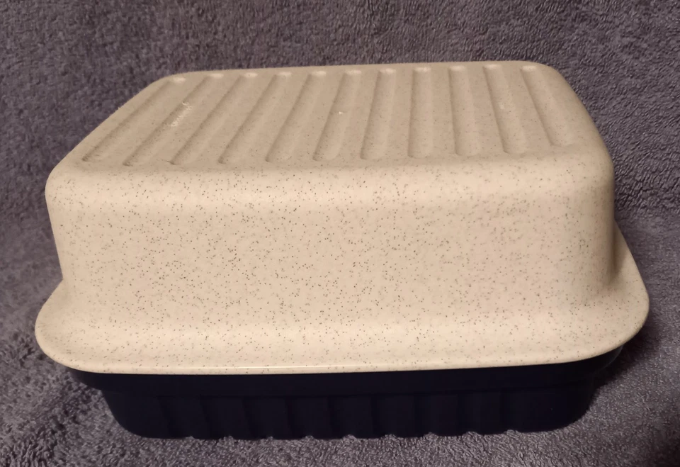 Tupperware Kleiner Bäckermeister Brotbehälter mit Teiler Blau super Zustand . - Bild 2 von 4