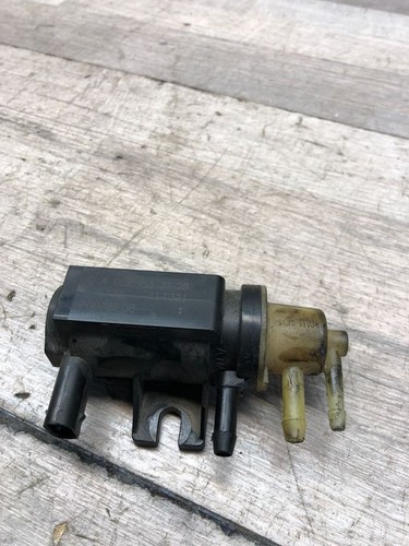 Mercedes-Benz E W211 2006 Diesel 125kW Turbolader Druckwandler Magnetventil