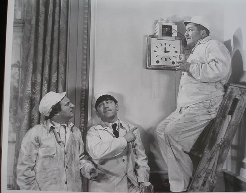 Klassische 3 Stooges 8" x 10" & Schwarzweiß Hochglanz Fotos, 5er Set, Set A - Bild 2 von 7