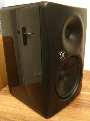 Mackie HR 824 MKII Studiomonitor aktiv