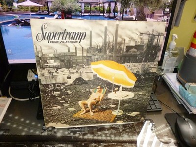 SUPERTRAMP. '' CRISIS? WHAT CRISIS? '' LP UK 1975. A&M LABEL.