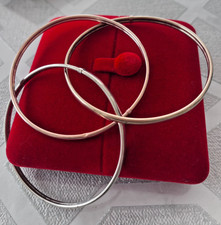 9ct solid gold set of three Russian bangles. Rose, white & yellow gold. 13.4grms