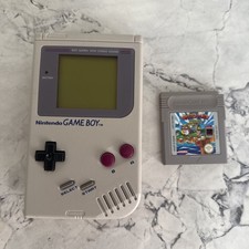 Original Nintendo Game Boy DMG-01 Fully Cleaned & Serviced – with game