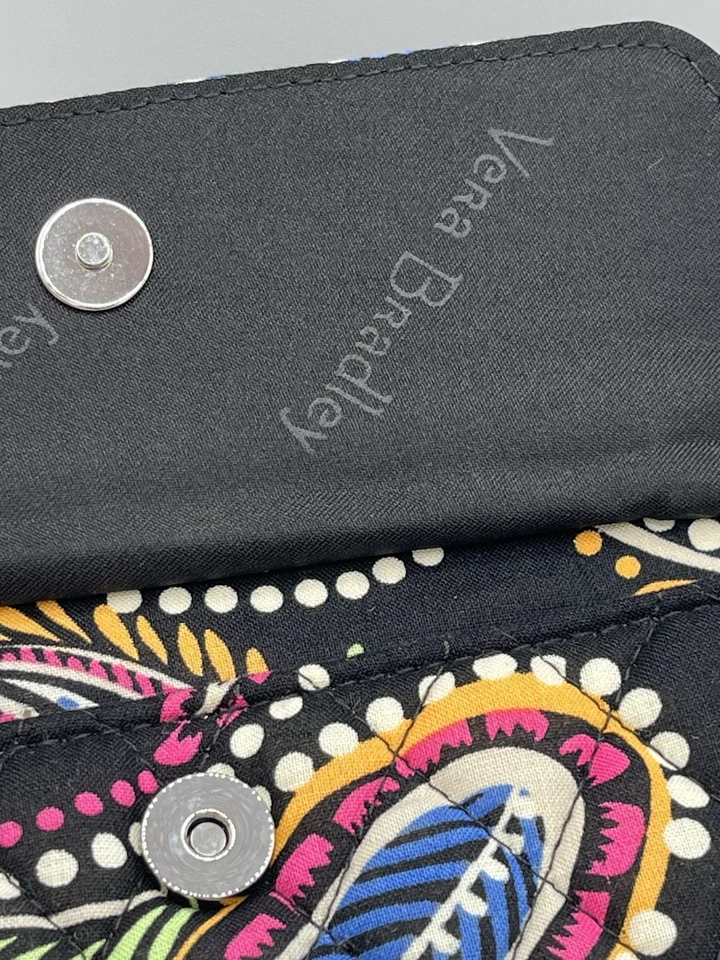 VERA BRADLEY WRISTLET CROSSBODY BLACK PAISLEY ID AND CARD HOLDER EUC ❤️ 786 - Image 4 of 4