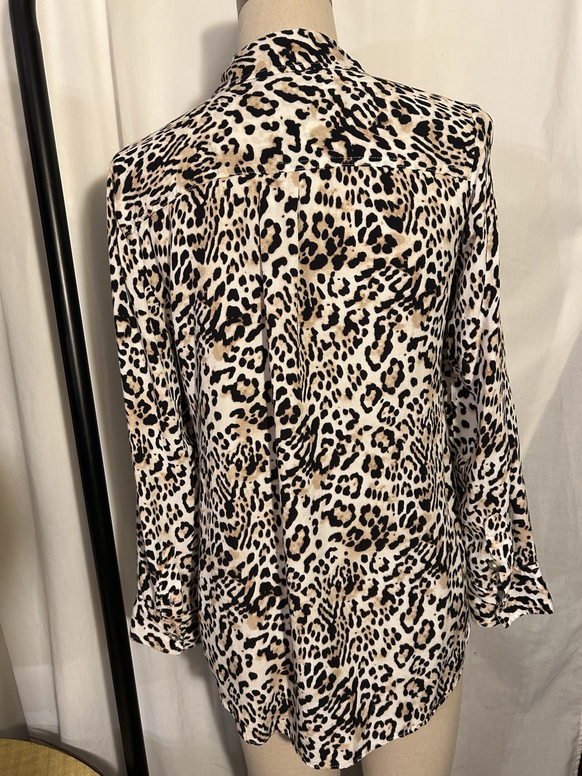 Chico's Leopard Print Button Collared Long Sleeve… - image 8