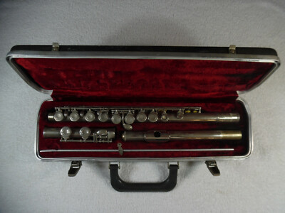 Bundy Selmer Flute & Case Flute1