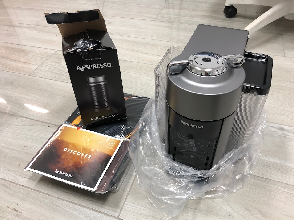 Delonghi ENV135TAE Vertuo Coffee And 