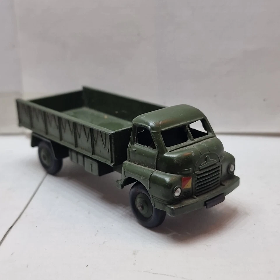 DINKY No.621 BEDFORD 3-TON ARMY WAGON + LONESTAR FIELD GUN - Image 3 of 4