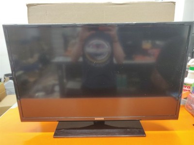       Samsung UN32EH4003 32'' 720p LED-LCD HDTV Non-Smart TV *No Remote*