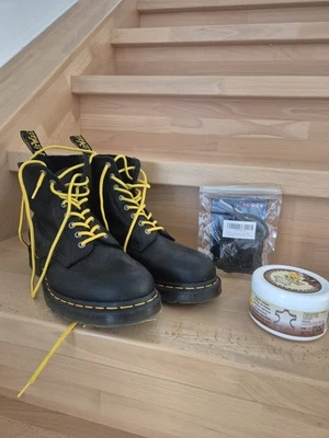 Dr. Martens 1460 8-Eye