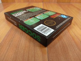 Nr MINTY BOX CIB Soccer MATTE STICKER complete in nes lot VERY RARE 1st Print