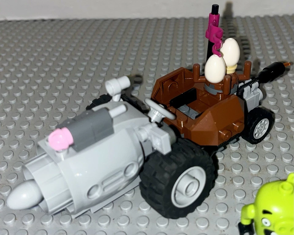 Lego 70330 75821 Lote 2 Conjuntos Angry Birds Piggy Car Escape Nexo Knights Ultimate - Imagem 3 de 4