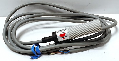 Carlo Gavazzi CA18CLF08NA 10-40 V DC Proximity Sensor w/ Adjustable Sensitivity
