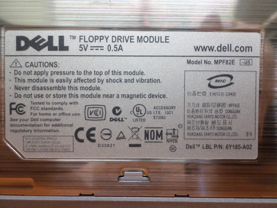 Dell Y6933 6Y185-A02 C8830 D-Series Latitude 3.5" Floppy Disk Drive - Image 4 of 4