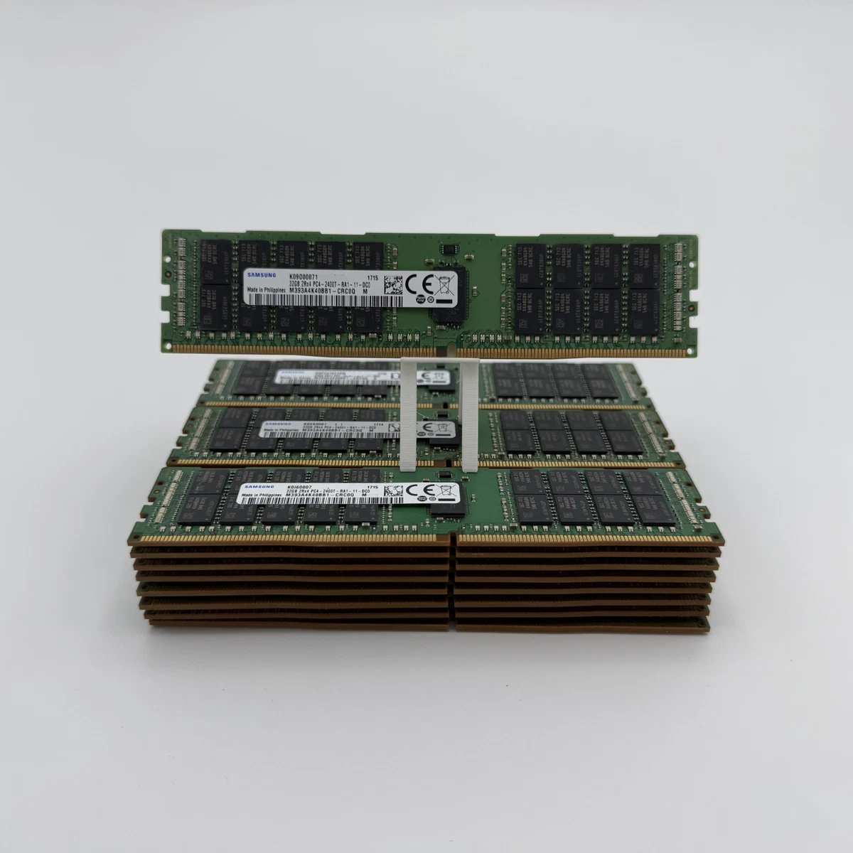 PC4-19200 (DDR4-2400) Bus Speed Server RAM 32 GB Capacity per