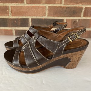natural soul wedge sandals