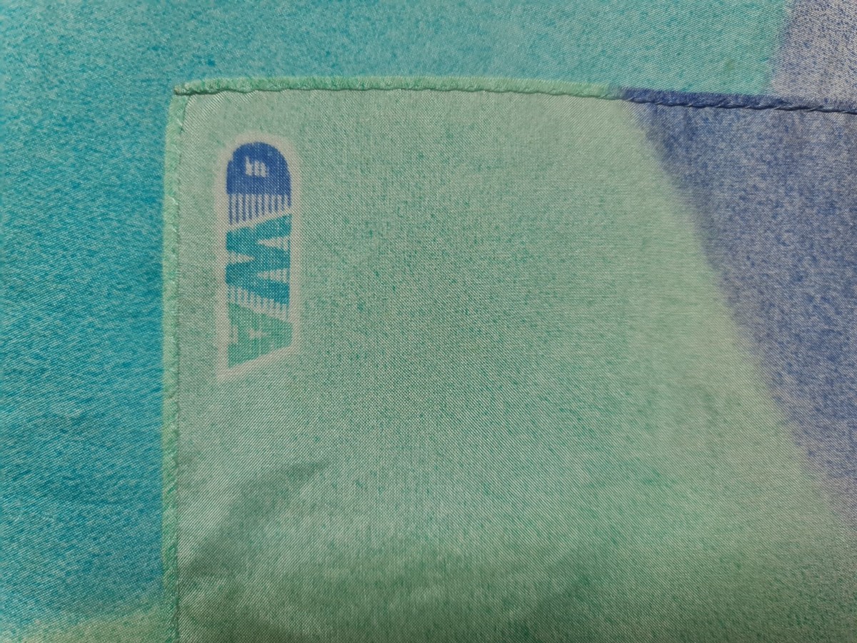 HANDKERCHIEFS VINTAGE AUTHENTIC SWITZERLAND AWD HOLDING AG SILK 11" SQUARE View 3