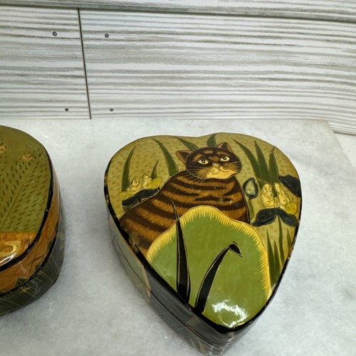 Pair of great vintage cat-themed Papier Mache boxes, India, hand made - Picture 3 of 11