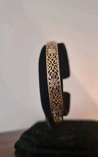 Ladies Two-Tone Gold 9ct (375, 9K) Rare Filigree Openwork Vintage Bangle - Picture 5 of 7