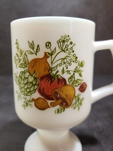 Corning Ware Footed Milk Glass Irish Coffee Mugs Spice of Life Vintage D Handle - Picture 7 of 12