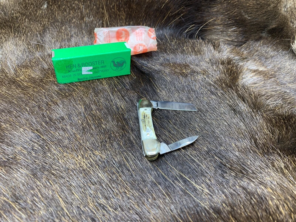 Cuchillo canoa bebé gallina y gallo 1992 con asas de ciervo como nuevo caja de fábrica - 143 Foto 4 de 4