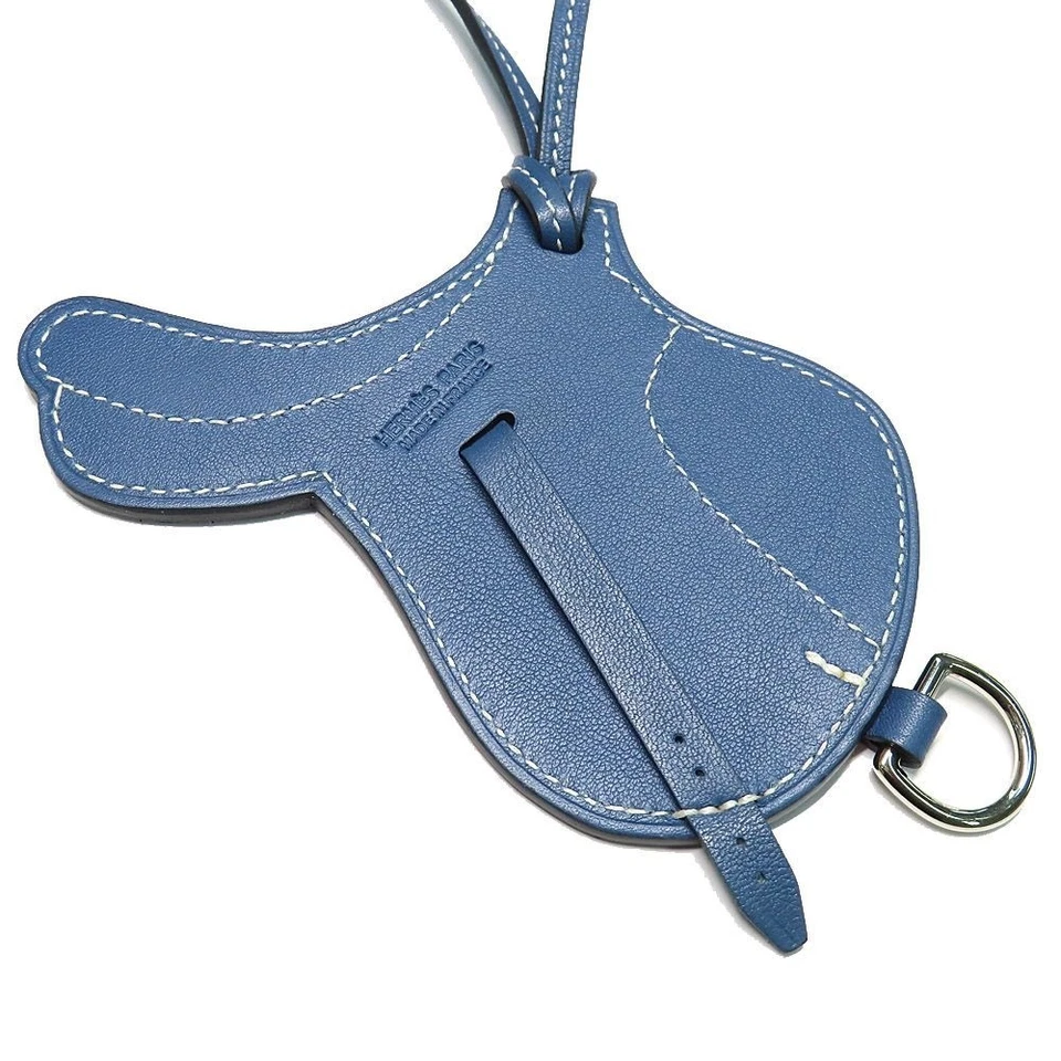 HERMES Paddock Cell Swift 皮革变色马鞍吊饰 二手 — 第 2/4 张图片