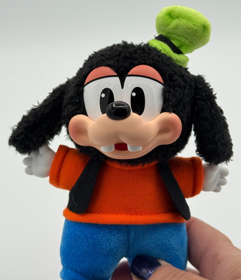 GOOFY ~ POP MART x Mickey Family Cute Together Series Keychain Plush NIB
