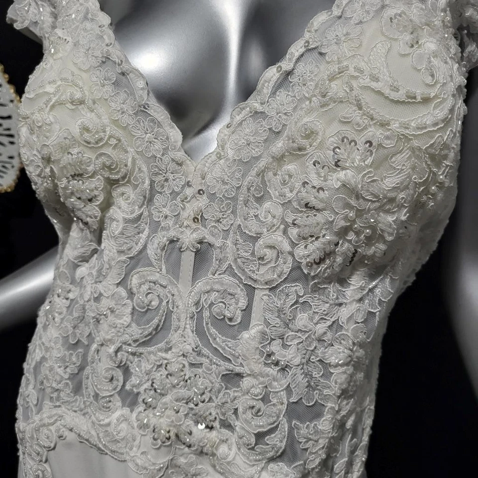 NUEVO CON ETIQUETAS~$1850~STELLA COUTURE~16/18~VESTIDO DE NOVIA BLANCO ROTO BORDADO ENCAJE CON CUENTAS Foto 3 de 4