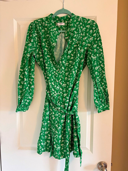 UNTUCKit Virginia Floral Green/White Long Sleeve Belted Shirt Dress 6 41288