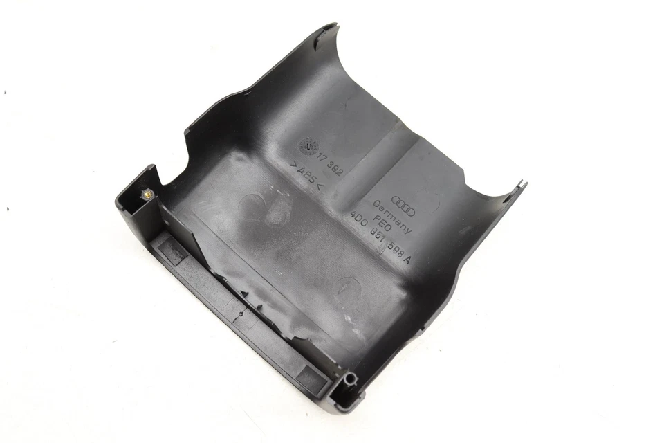 1997-1999 AUDI A8 QUATTRO - Upper Steering Column TRIM / Cover 4D0951598A - Image 3 of 4