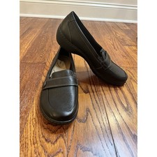 Clarks Comfort Collection Cora Daisy Black Slip On Loafer Shoes Women's 7