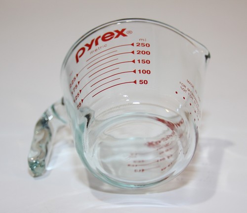 PIREX Red Lettering 1 Cup 8 oz, 1 Quart Glass Measuring Cup with Handle - Picture 5 of 5