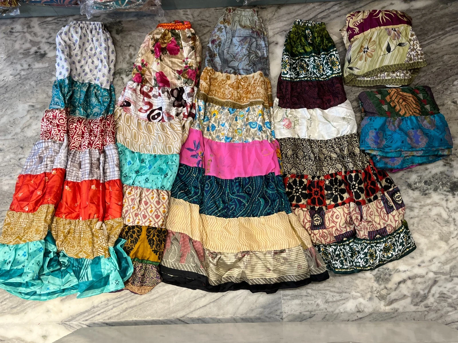 Lot of 5 Pcs Vintage 7 Layer Silk Sari Recycled Tiered Boho Gypsy Palazzo Pants
Opens in a new windo
