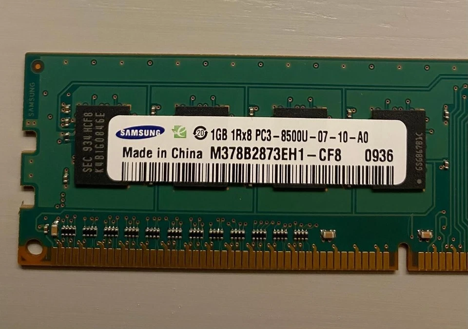 1GB Samsung M378B2873EH1-CF8 PC3-8500 DDR3-1066 Desktop RAM Memory - Image 2 of 2