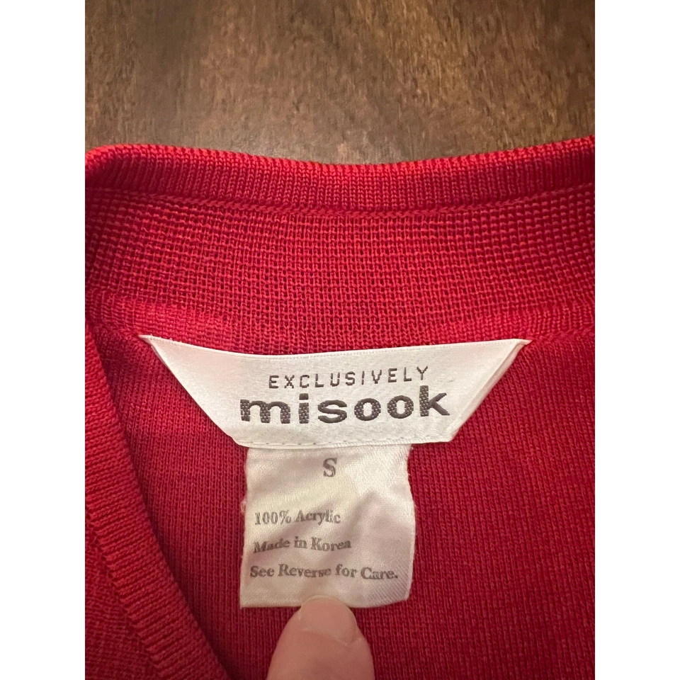 Chaqueta para mujer Exclusively Misook Power roja con botones delanteros talla pequeña Foto 4 de 4