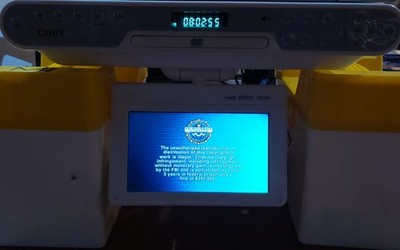Coby KTF-DVD7093 DVD/CD Player 7'' LCD AM/FM ATSC/NTSC TV White