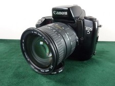 EOS 5 35mm SLR Film camera 1;3.8 28 200mm Zoom lens good condition