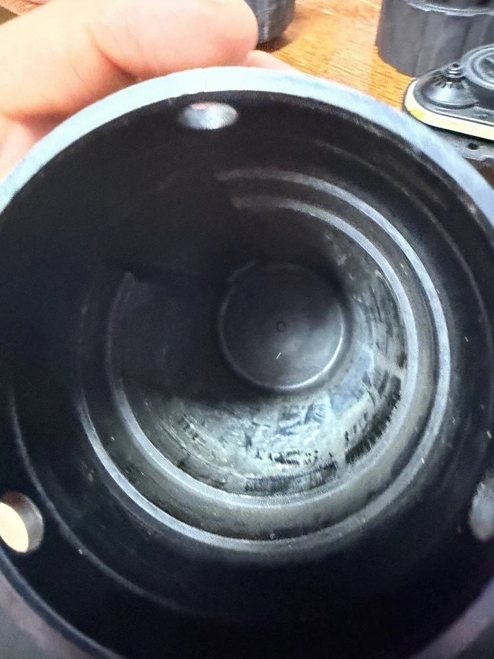 SIN USAR - Bomba sumergible Shurflo 9325-043-101 24v - CABLE FALTANTE Foto 3 de 4