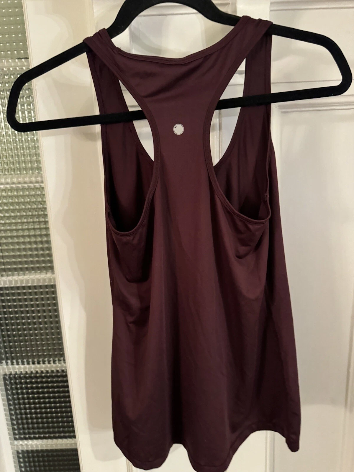 yogalicious burgandy perfect condition tank-top