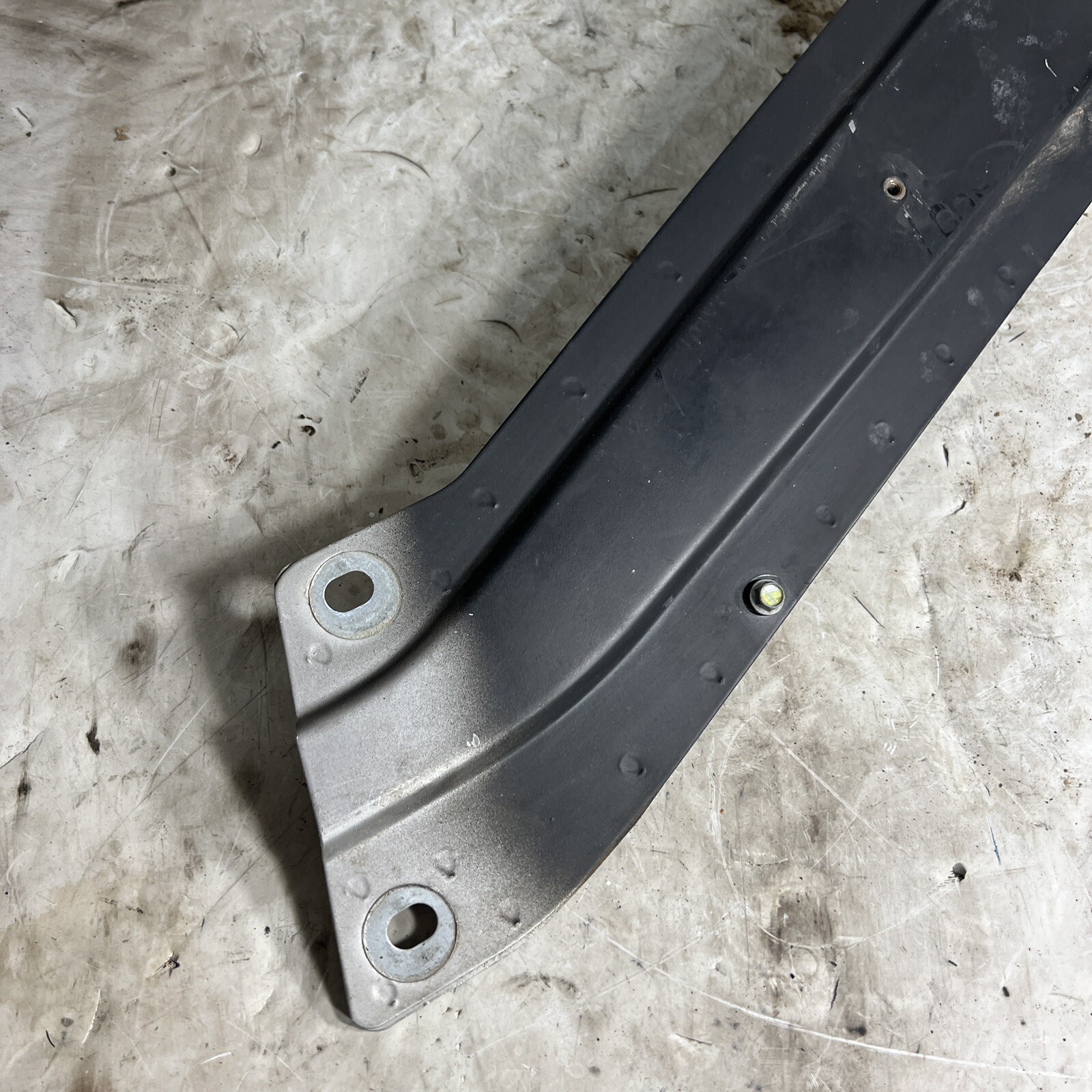 03-08 Maserati Quattroporte Upper Radiator Core Support M139