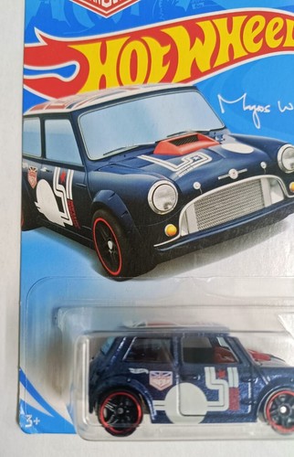 Mazuma TC45 Hot Wheels 2018 Morris Mini Long Card NightBurnerz - Picture 7 of 7