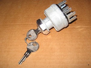 JEEP CJ5 DJ6 & IHC IGNITION SWITCH & KEYS 1962 63 64 65 66 67 68 69 70