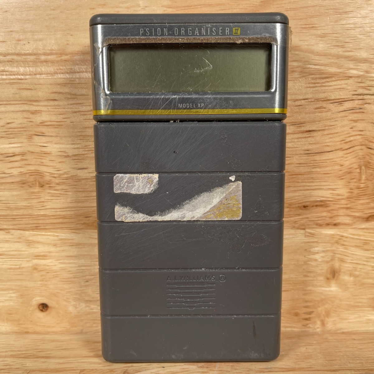 Psion Organiser II model XP(LA) calculator computer 1986 UK - Vintage Man Stuff